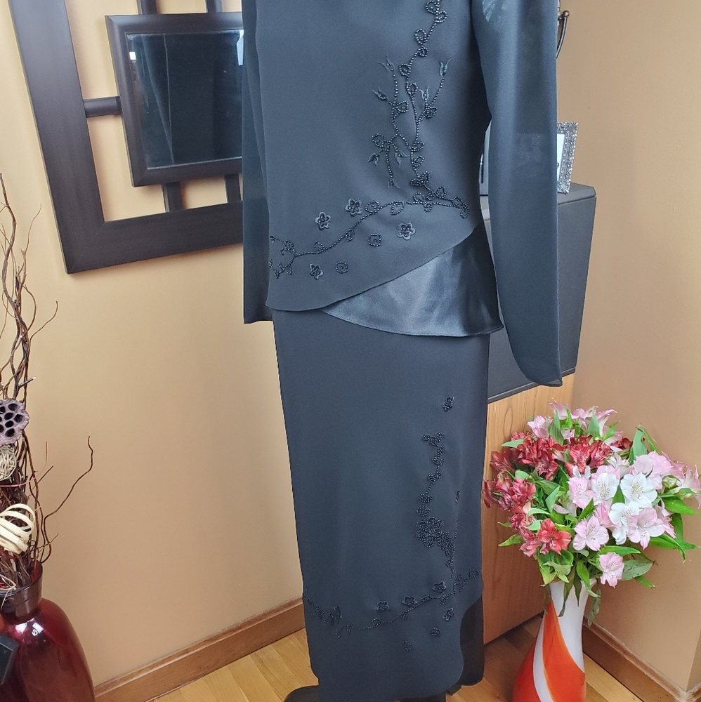 BLACK SHEER & SATIN BEADED MAXI SKIRT & TOP SET! - Picture 9 of 14